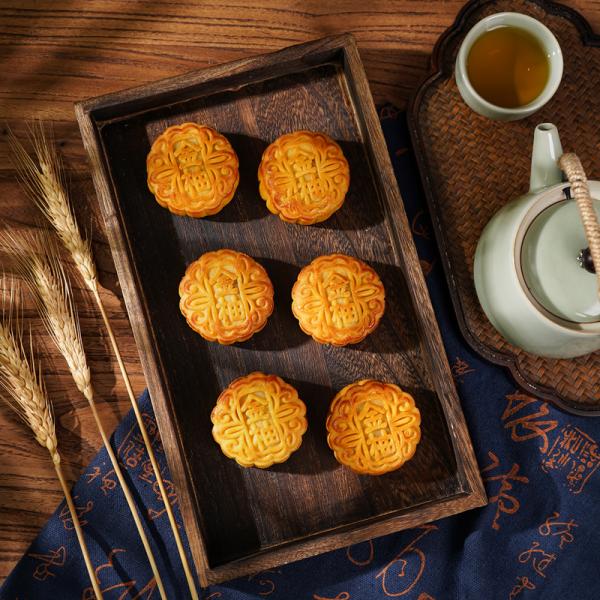 Gold Pomelo Mooncake1 Gold Pomelo Mooncake1